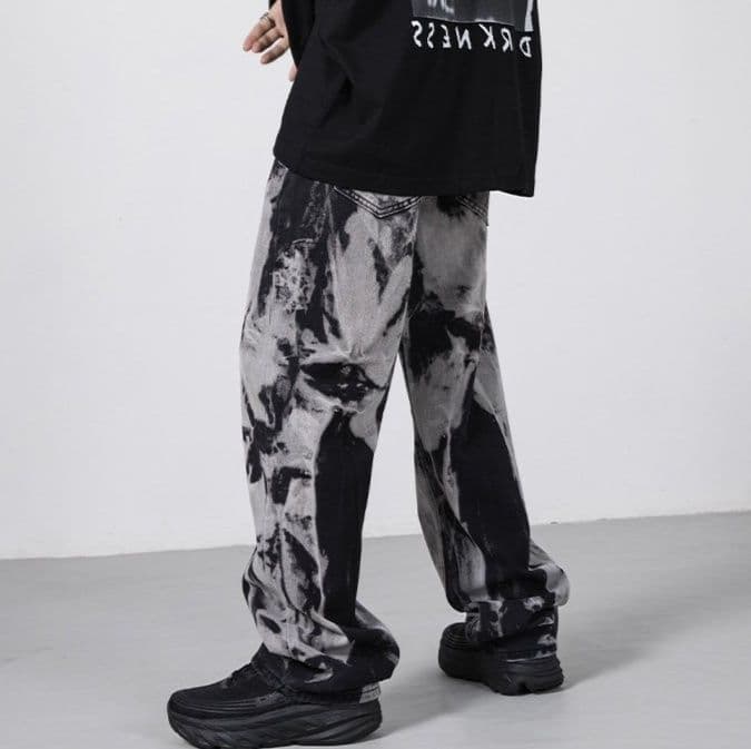 黒ファッション 墨絵風タイダイ柄ワイドストレートデニムパンツ