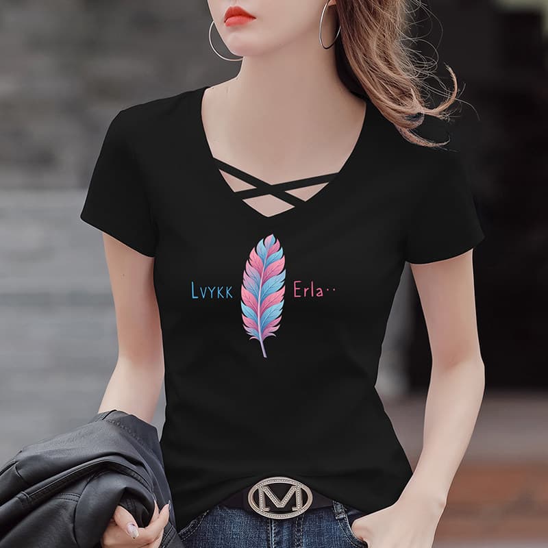黒ファッション フェザープリントクロスネックデザイン半袖Tシャツ